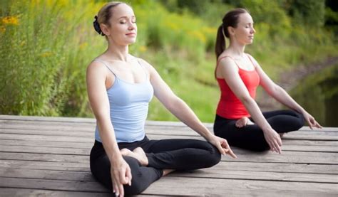 Calm Yoga .